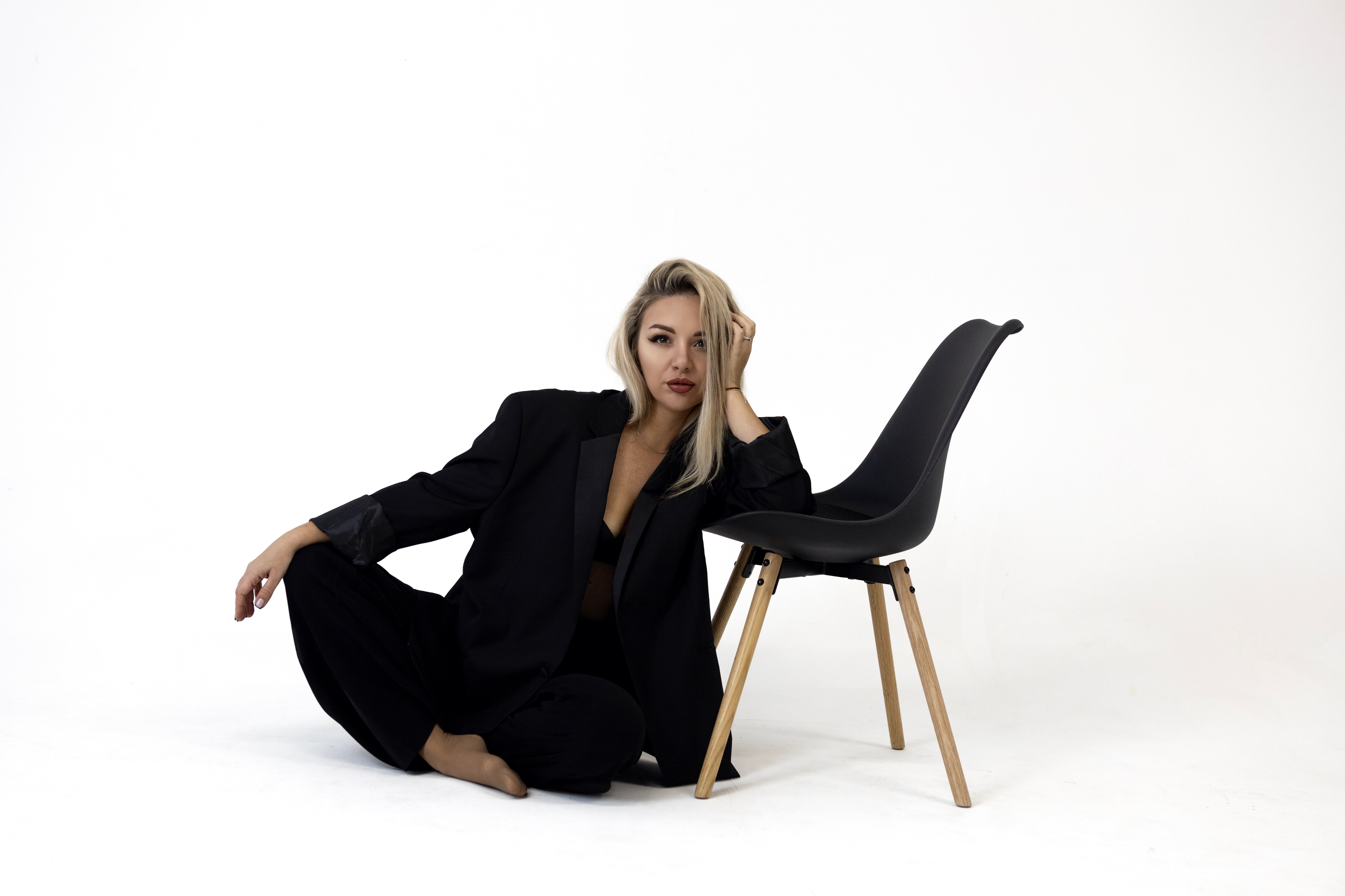 «Вільні люди, вільне місто!»: Сингл «Воля» від TRINY T, як символ української свободи та віри у майбутнє